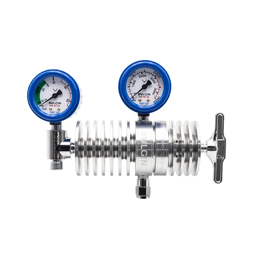 Heat Sink Carbon Dioxide Regulator - Adjustable with Flowgauge 0-35lpm Rear Entry Type 30